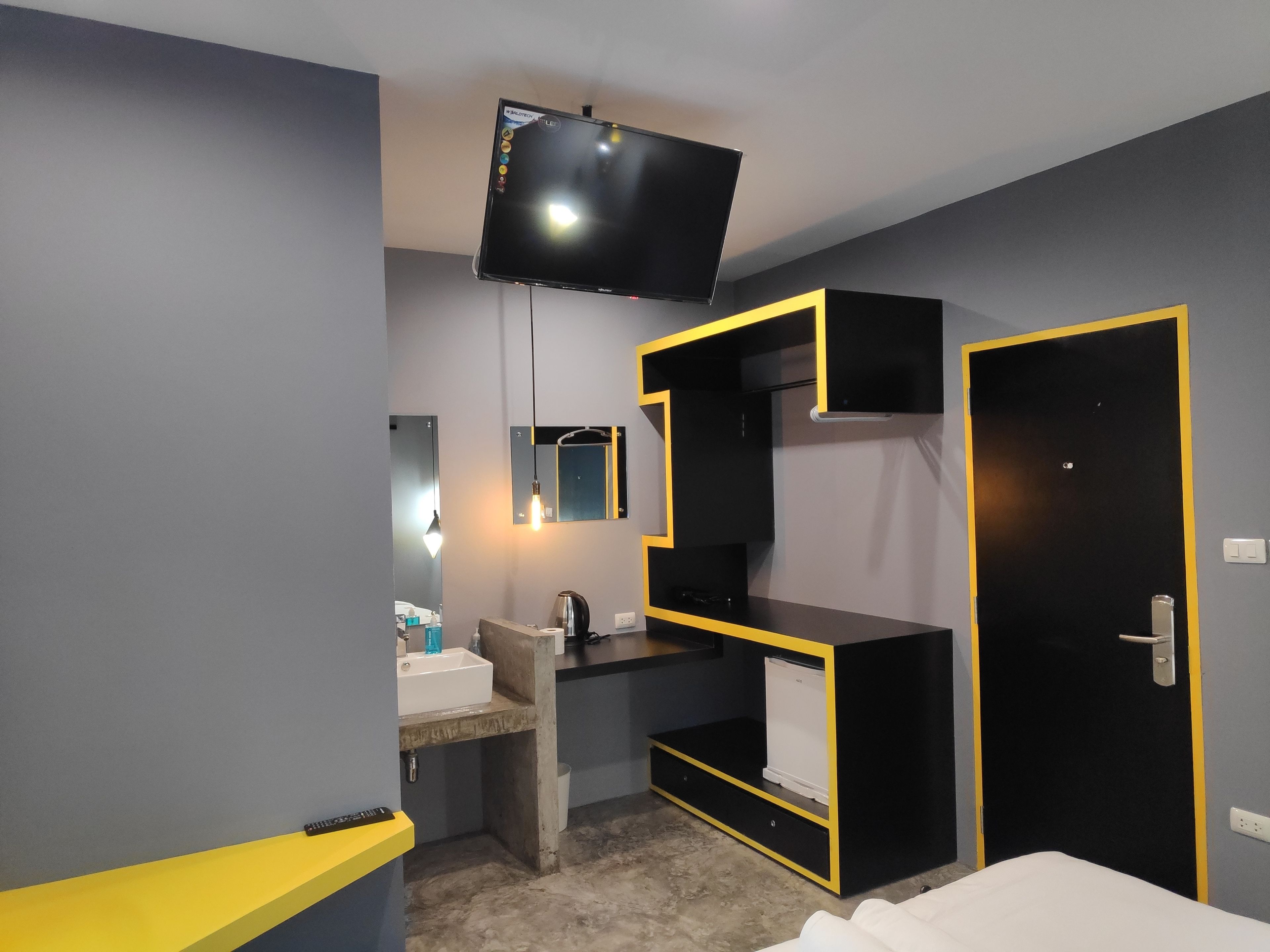 in-room safe, blackout curtains, free wifi, bed sheets