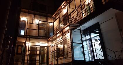 Inno Guesthouse & Bar Hongdae - Hostel