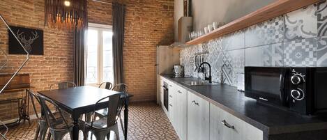 Classic Apartment, Balcony | Private kitchen | Full-sized fridge, microwave, oven, stovetop