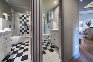 Superior Apartment, Balcony | Bathroom - Habitat Apartments Alaia (Barcelona)