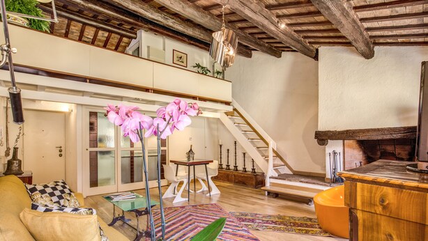 Loft, City View | Living room