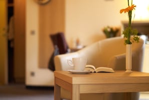 Comfort Double Room, Non Smoking | In-room safe, iron/ironing board, rollaway beds, free WiFi - Berghotel Hohe Mark (Reken)