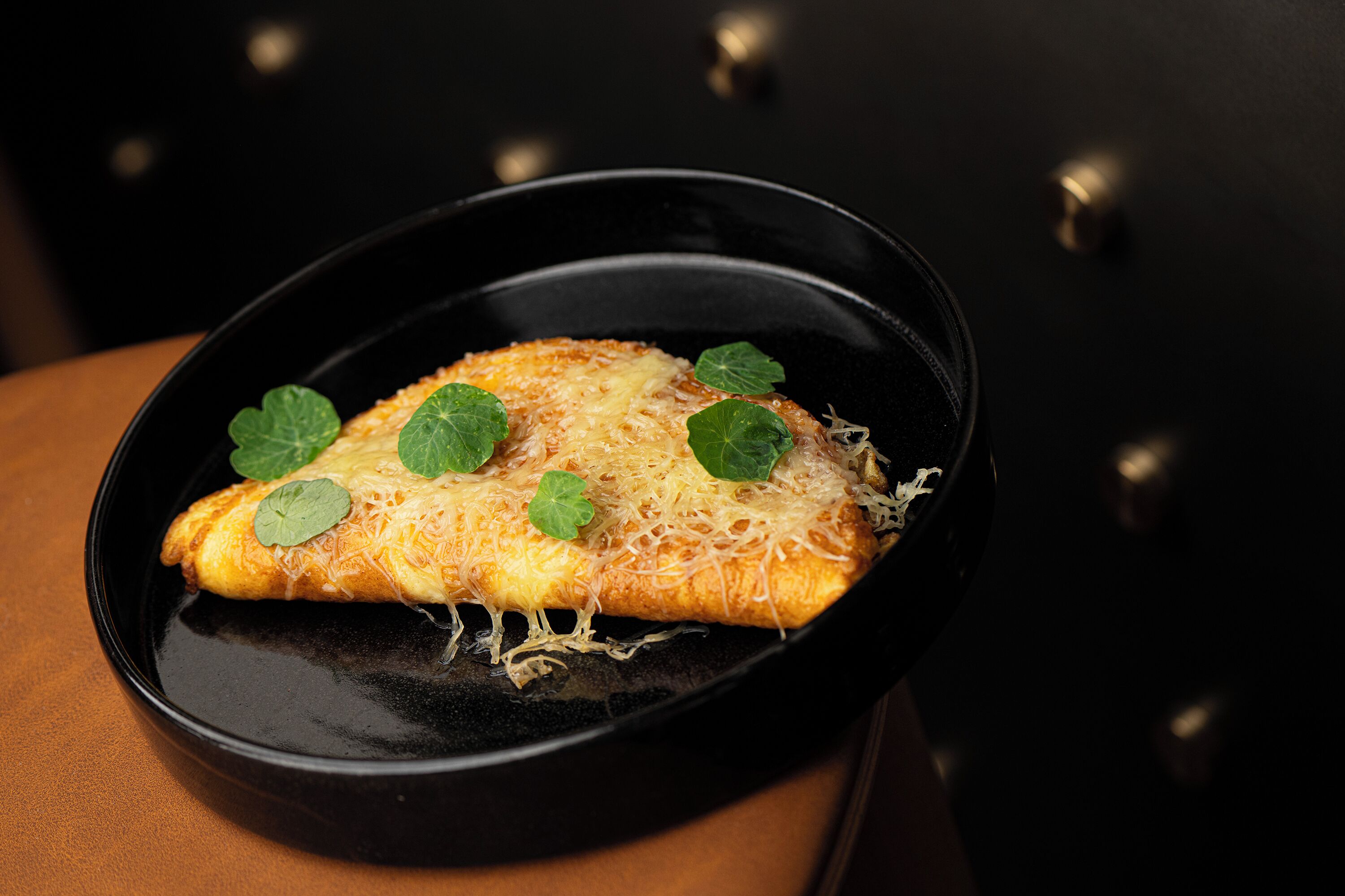 daily buffet breakfast (pln 60 per person)