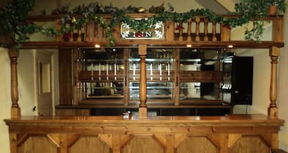 The Harp Inn