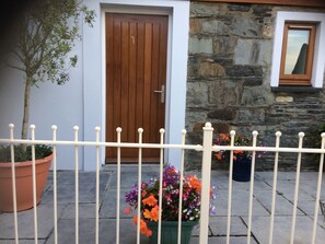 Deluxe Double Room, 1 Bedroom | Terrace/patio