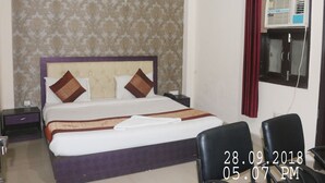 Deluxe Double Room, 1 Queen Bed, Non Smoking - Hotel Aero Fly (New Delhi)