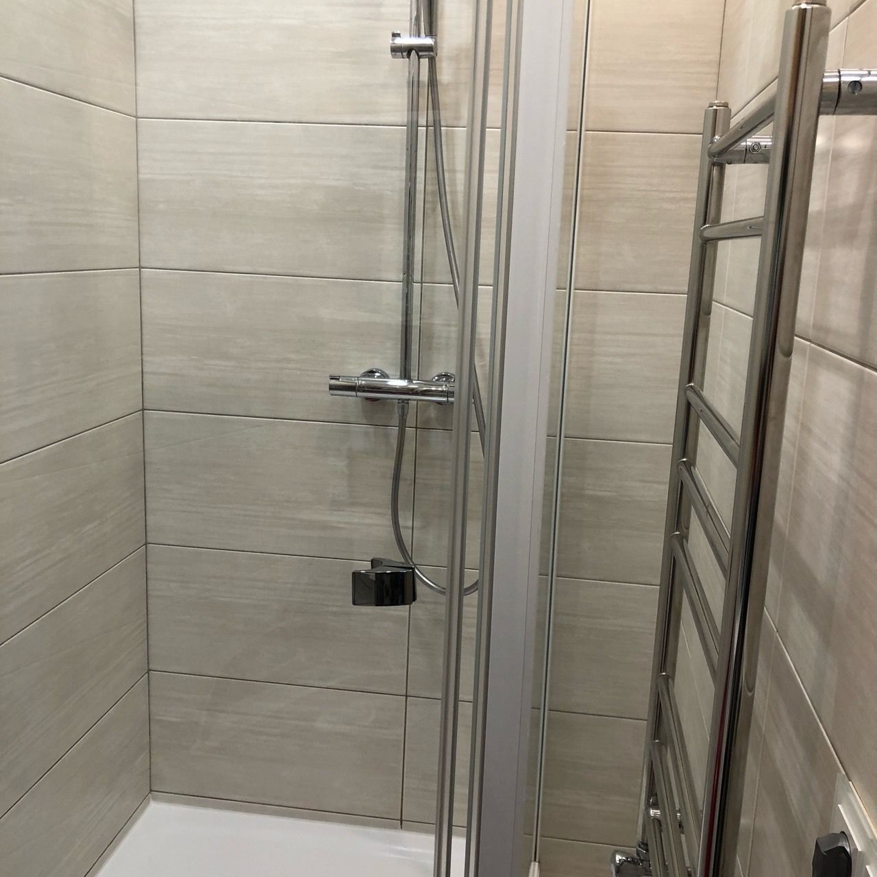 Apartment, 1 Bedroom | Pancuran Bilik Mandi