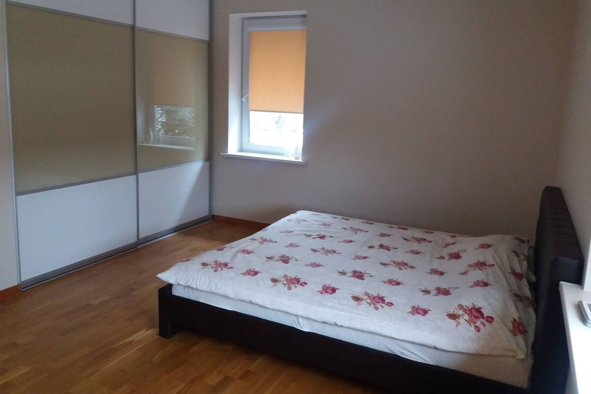 Desk, iron/ironing board, WiFi (free), individually decorated