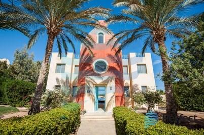 Stunning Golf Villa with Heated Private Pool in El Gouna