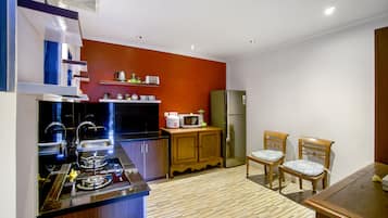 Suite Deluks | Tempat makan