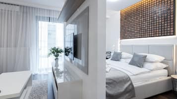 Deluxe Apartment | Living area | LED TV, Netflix