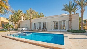 Unclassified image, 3 of 17, button - Chic 4-Bedroom White Villa for Rent in El Gouna Egypt (El Gouna)