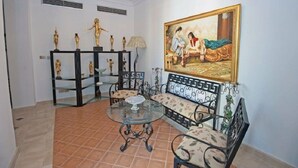 Unclassified image, 5 of 17, button - Chic 4-Bedroom White Villa for Rent in El Gouna Egypt (El Gouna)