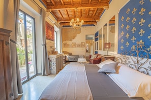 Suite, Patio, Garden View (Actor) | Hypo-allergenic bedding, pillowtop beds, in-room safe - Relais Grand Tour (Florence)