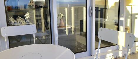 Departamento, 2 habitaciones | Balcón