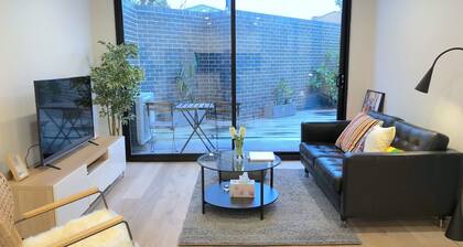 Pride Benleigh Apartment with Garden