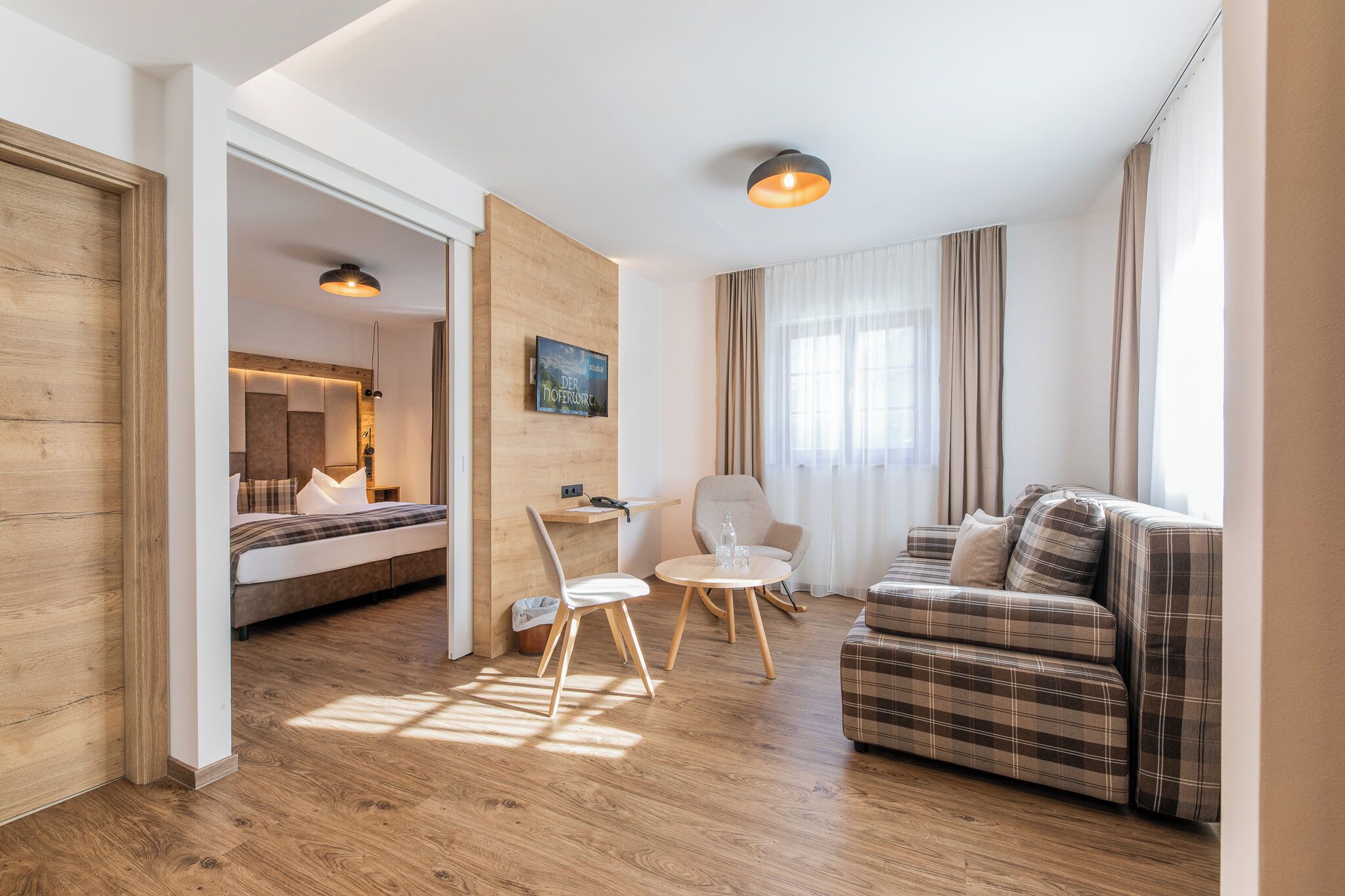 Junior Suite | Living area