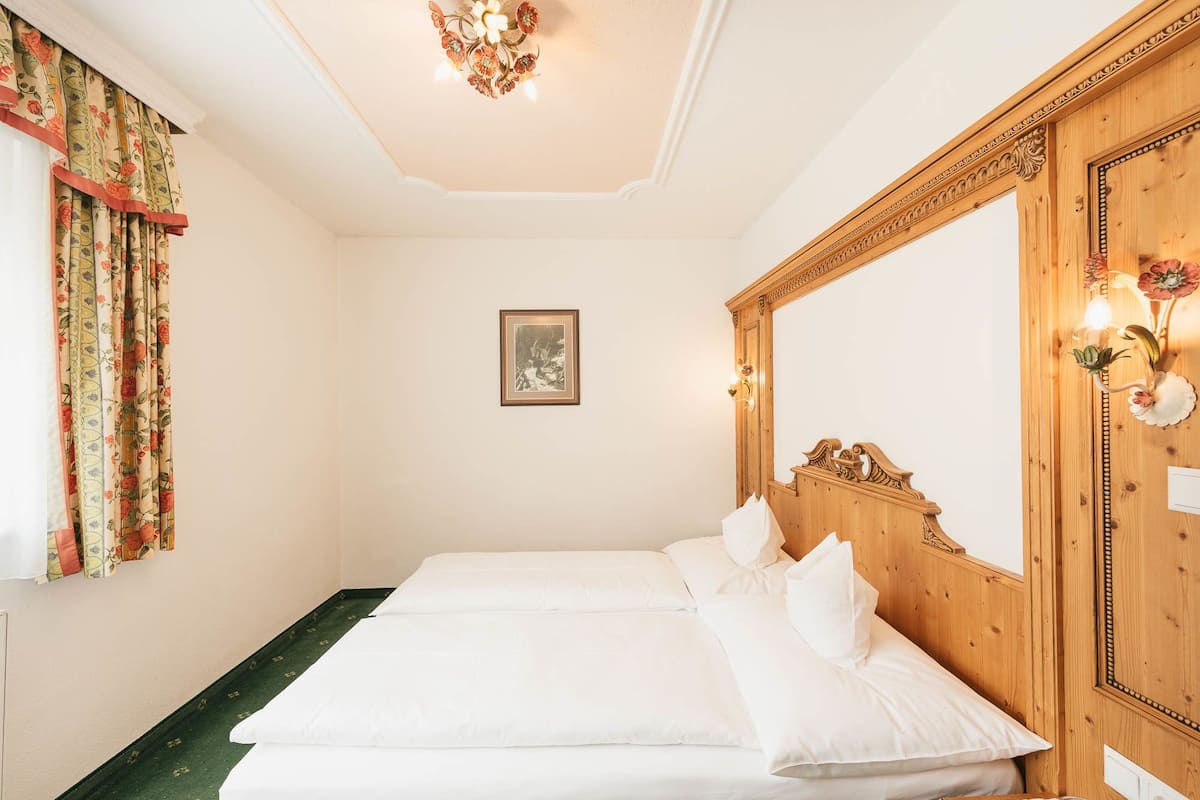 Suite junior | Escritorio, wifi gratis y ropa de cama