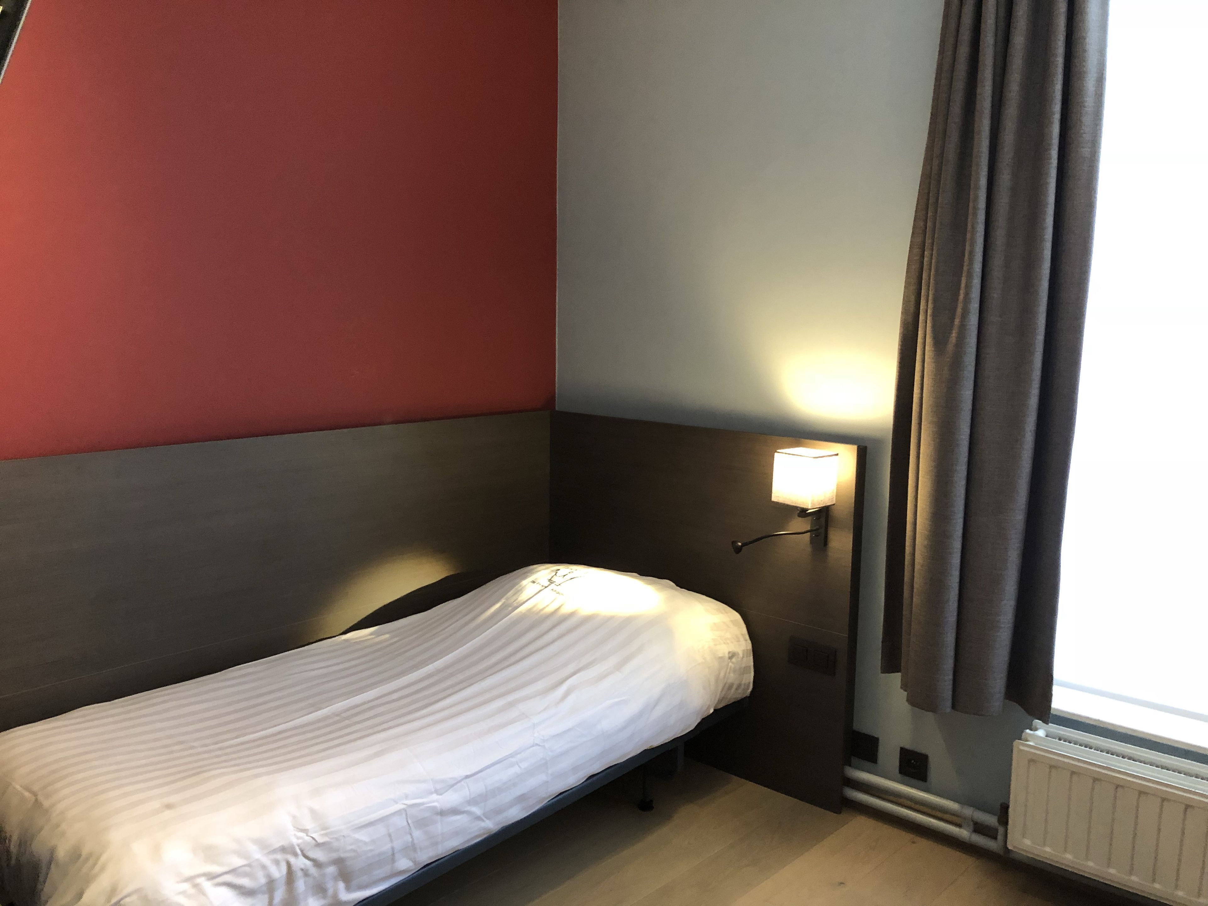 In-room safe, desk, soundproofing, free WiFi