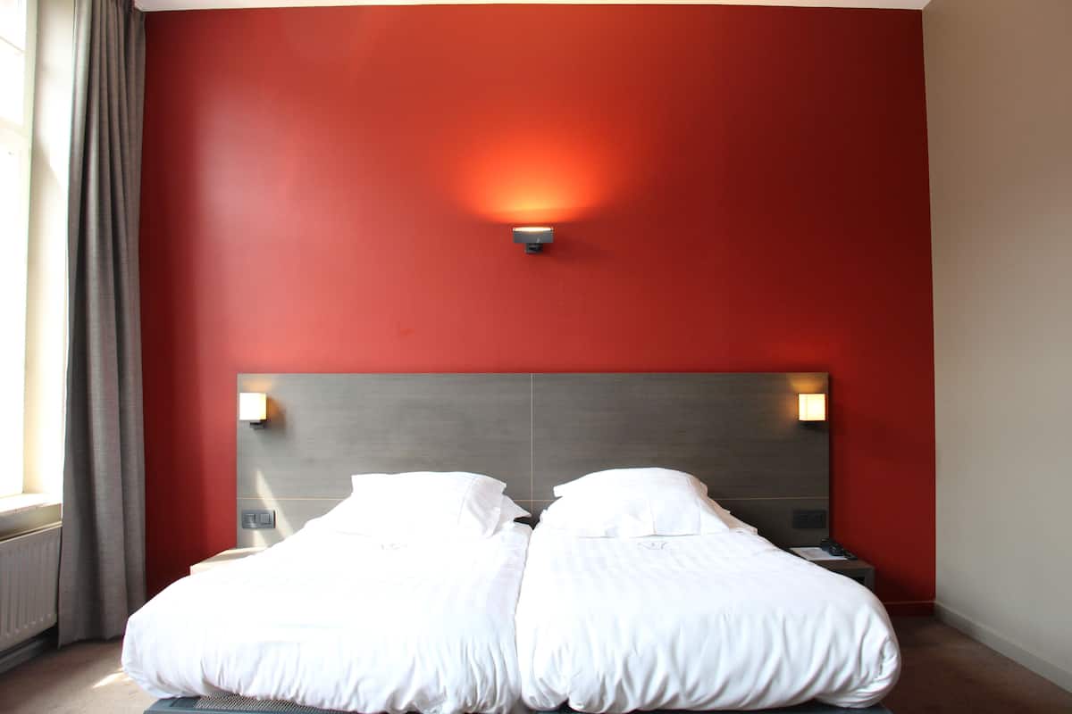 Deluxe Double Room | In-room safe, desk, soundproofing, free WiFi
