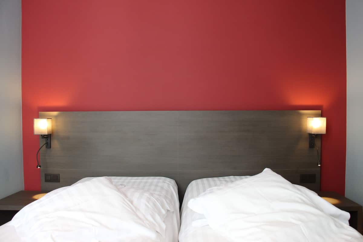 In-room safe, desk, soundproofing, free WiFi