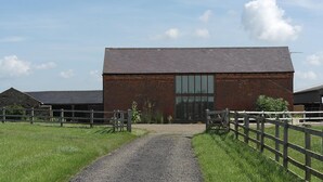 Unclassified image, 3 of 12, button - Handley Barn (Towcester)