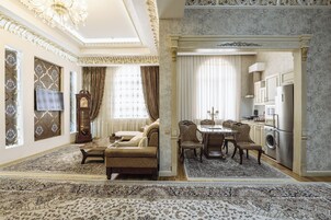 Apartment, 2 Bedrooms | Private kitchen | Coffee/tea maker, electric kettle