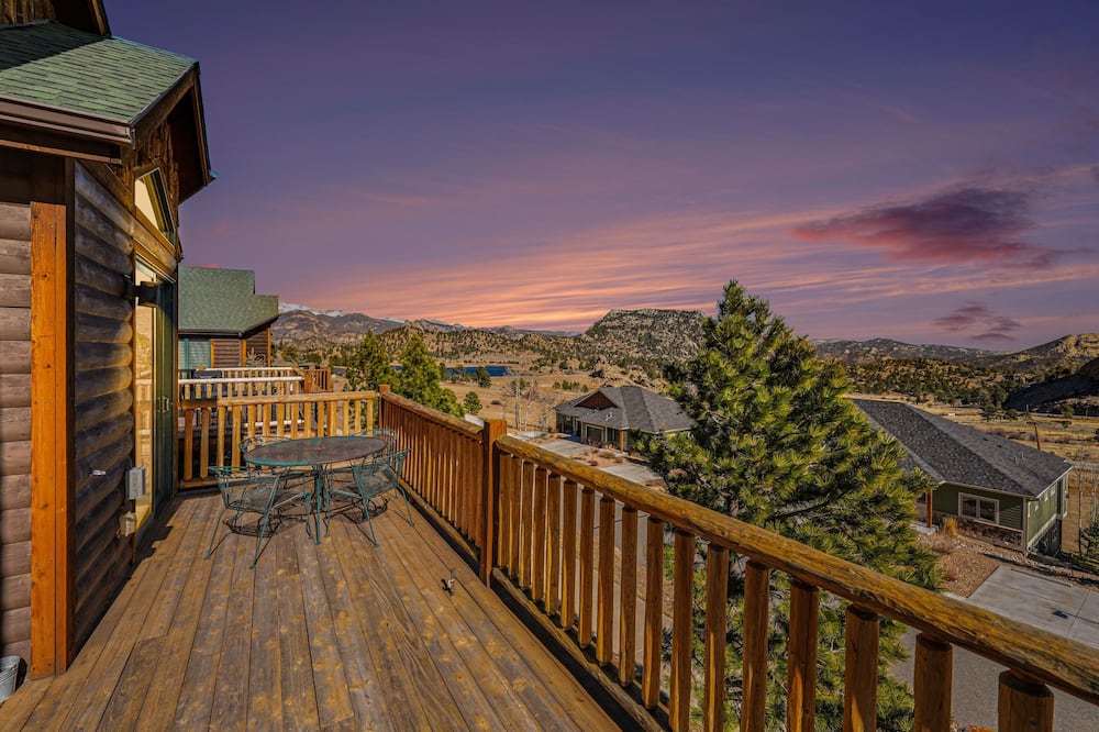 Teepee Mountain 12a 2 Bedroom Condo by RedAwning