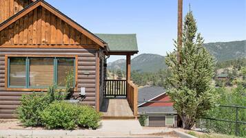 Condo, 2 Bedrooms | Exterior