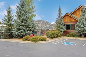 Condo, 2 Bedrooms | Exterior
