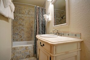 Condo, 1 Bedroom | Bathroom - Mount Meeker 26b 1 Bedroom Condo by RedAwning (Estes Park)