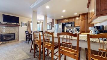 Condo, 2 Bedrooms | Private kitchen | Fridge, microwave, oven, dishwasher