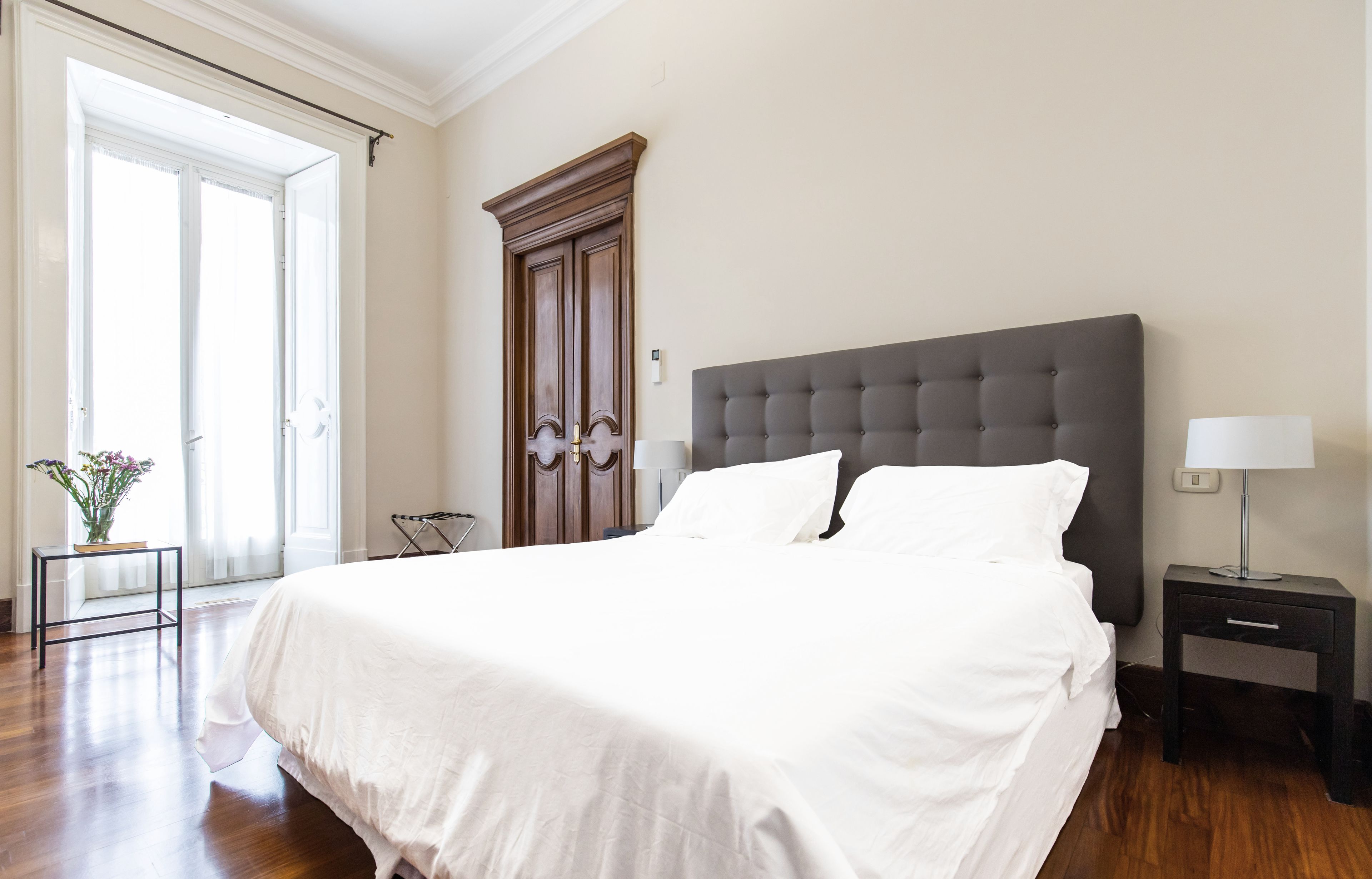 公寓, 1 张特大床和 1 张沙发床 | 迷你吧、客房内保险箱、办公桌、遮光窗帘