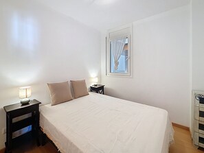 2 chambres, fer et planche à repasser, Wi-Fi gratuit