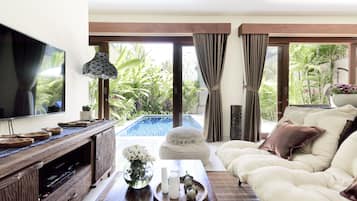 Luxury-Villa, 2 Schlafzimmer, eigener Pool | Wohnzimmer | Smart-TV, Netflix, DVD-Player, Pay-TV