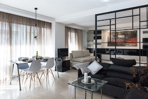 Apartment | Wohnzimmer | Flachbildfernseher