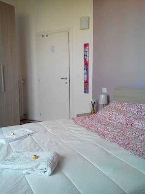 Deluxe Double Room, Ensuite | Minibar, soundproofing, free WiFi, bed sheets - Il Cantuccio B&B (Bologna)