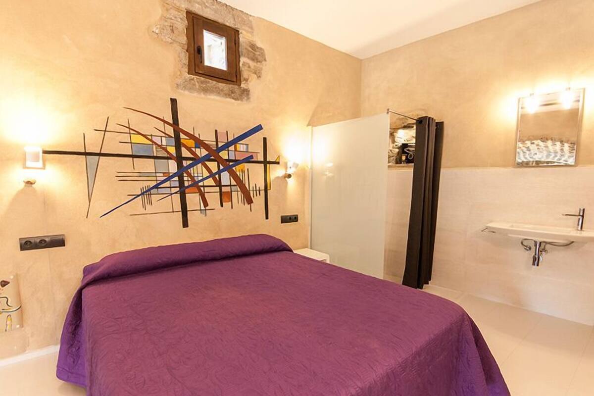 Rideaux occultants, chambres insonorisées, lits bébé (gratuits)