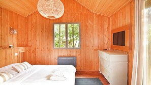 4 soverom, reiseseng for barn, wi-fi (inkludert) og sengetøy