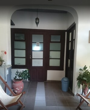 Entrada al alojamiento