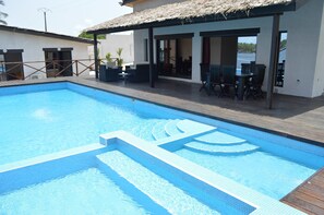 Piscina all'aperto