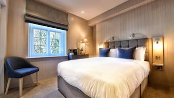 Classic Double Room | Egyptian cotton sheets, premium bedding, desk, laptop workspace