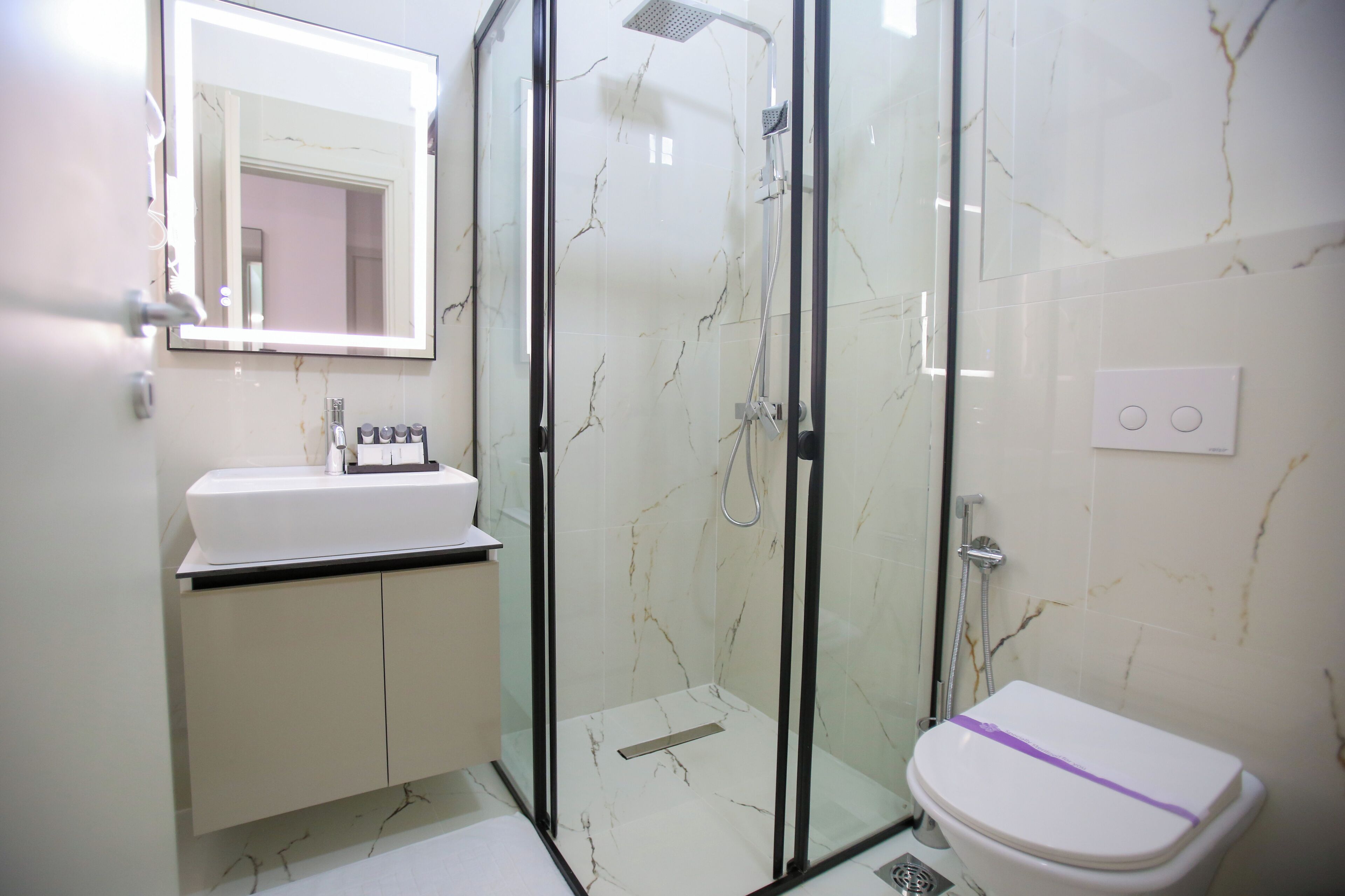 Shower, free toiletries, hair dryer, towels