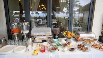 Tägliches inbegriffenes Frühstücksbuffet