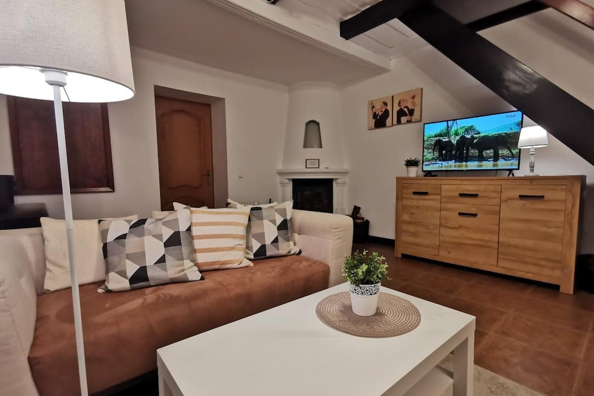 Deluxe studio suite, 1 tweepersoonsbed, niet-roken | Gratis wifi, beddengoed