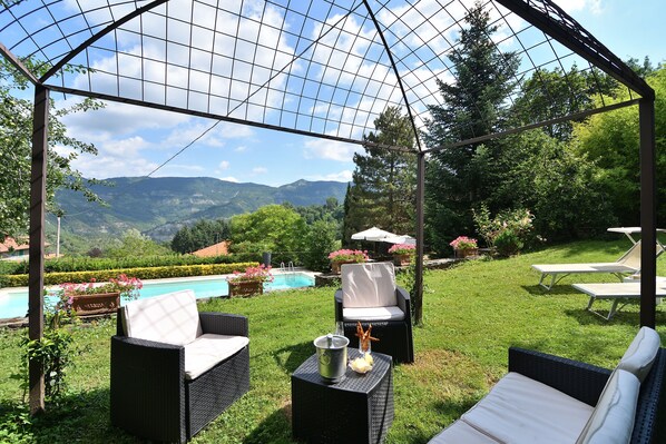 Piscina stagionale all'aperto