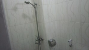 Double or Twin Room | Bathroom shower - Butterfly Hoteltz (Dar es Salaam)