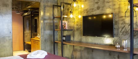 Minibar, in-room safe, soundproofing, iron/ironing board