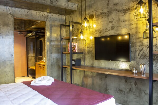 Minibar, värdeförvaringsskåp på rummet och ljudisolering