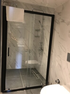 Douche de la salle de bain